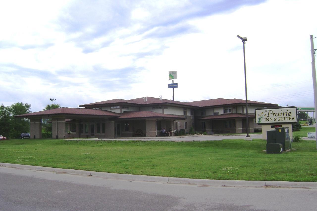 Prairie Inn & Suites Holmen Exteriör bild